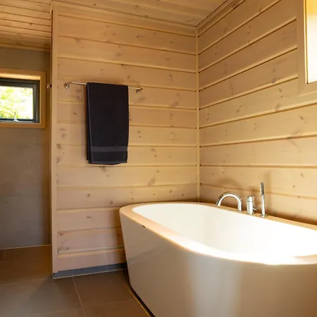 Furuheim Lodge, 4 Seizoenen Met Fantastisch Uitzicht 度假居 弗罗达尔