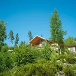 Furuheim Lodge, 4 Seizoenen Met Fantastisch Uitzicht